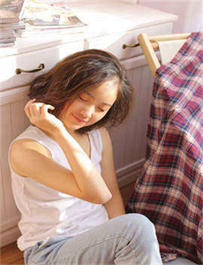 《中国18gboy同志chinese-女儿的朋友6完整视频有翻译》