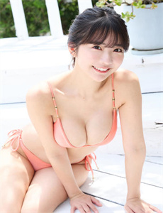 《久久听战歌网-4D玉蒲团奶水都喷出来了免费》