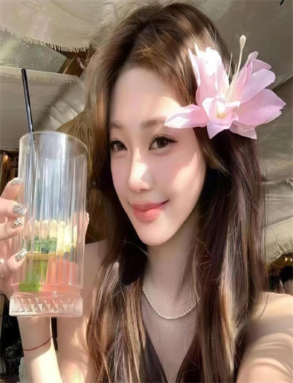 《不亦乐乎》的技术突破：微距摄影实现艺术表达的技术支持 促进电影产业的升级发展